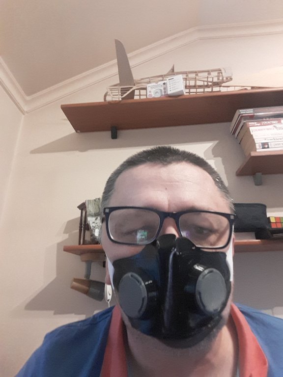 maska czarna bez okulara.jpg