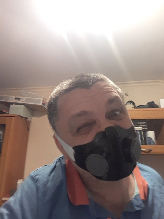 maska DYI czarna z gumą.jpg