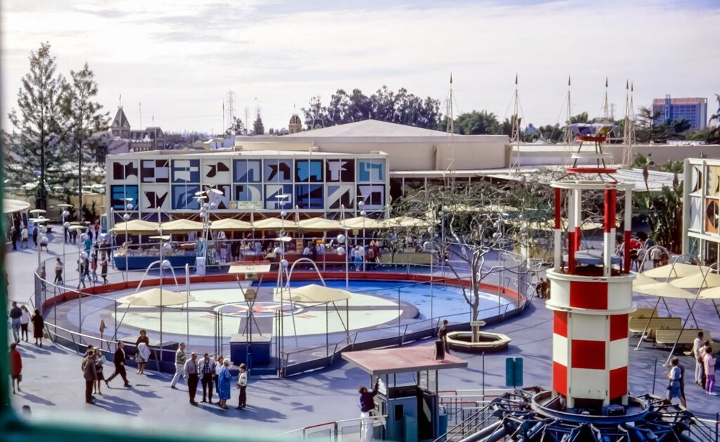 Flight Circle from Skyway.jpg