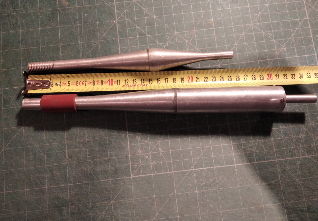 Rura Rezonansowa i Tłumik.png