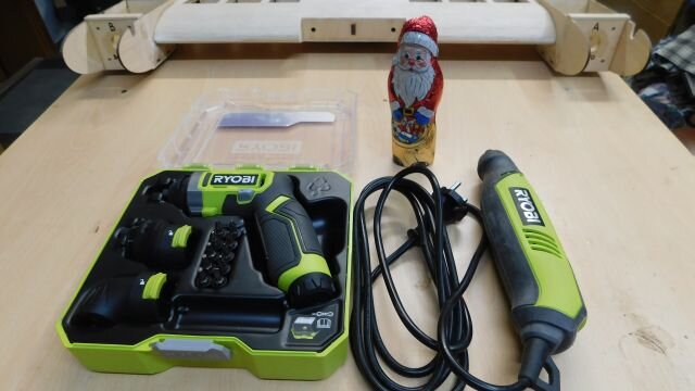 ryobi.jpg.f6aebb630c330011bcb0567eb6c2d8a0.jpg