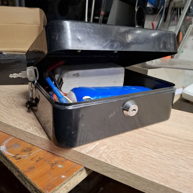 kasetka na lipole.jpg