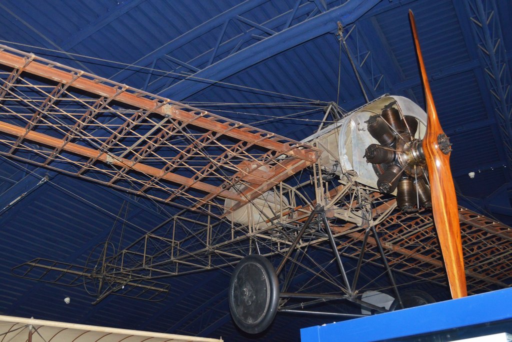 Fokker_E.III_Eindecker_(210-16)_(19036419251).jpg