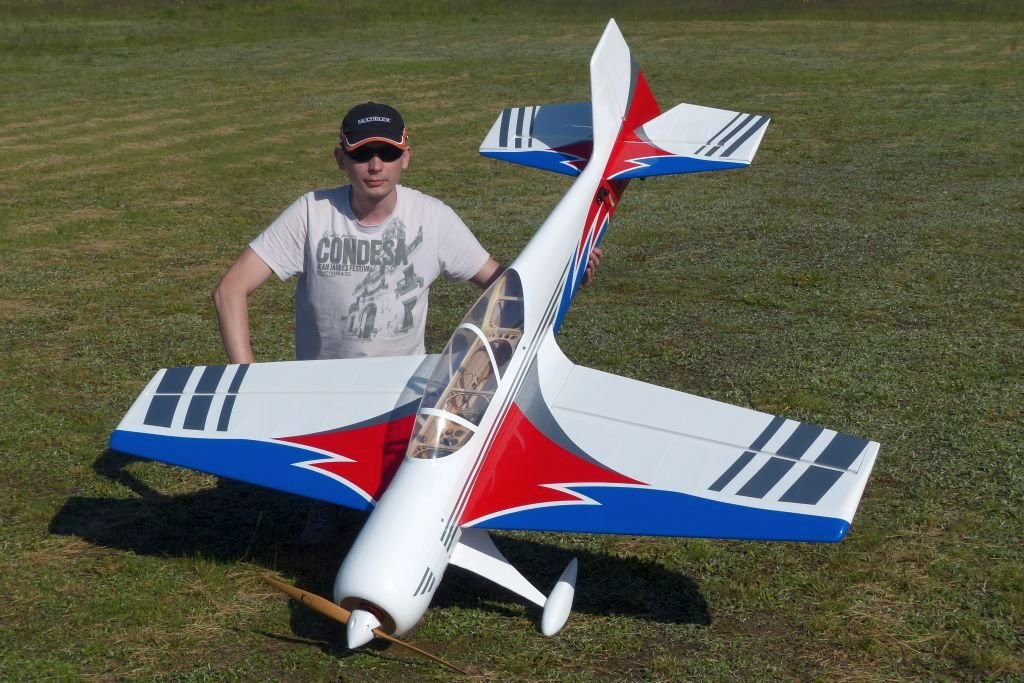 su29s.jpg.ef51e0a69a09fed7ce4358ce714bc507.jpg